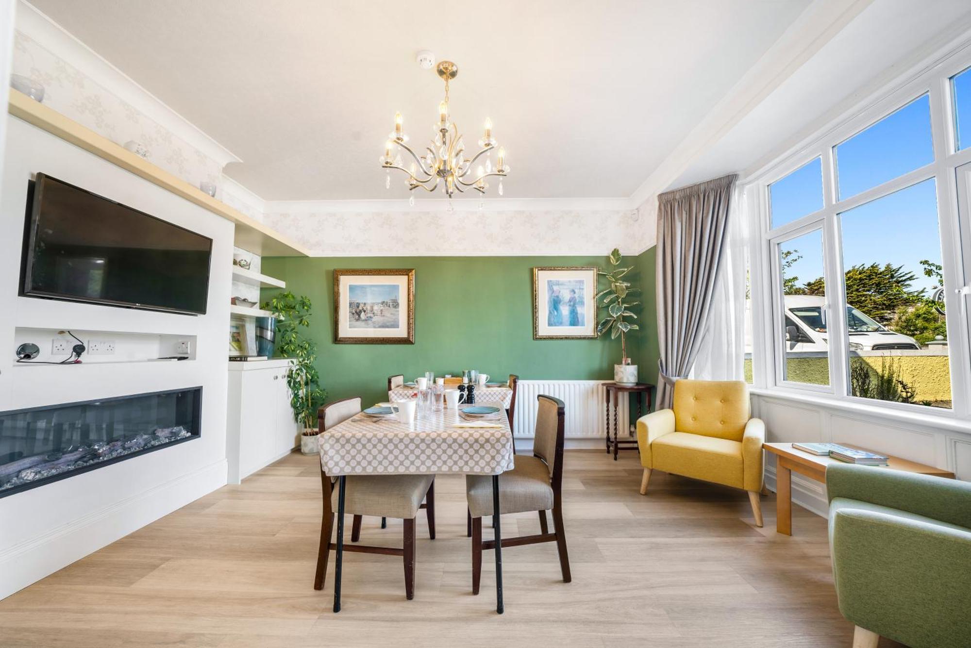 Anvershiel House 3*