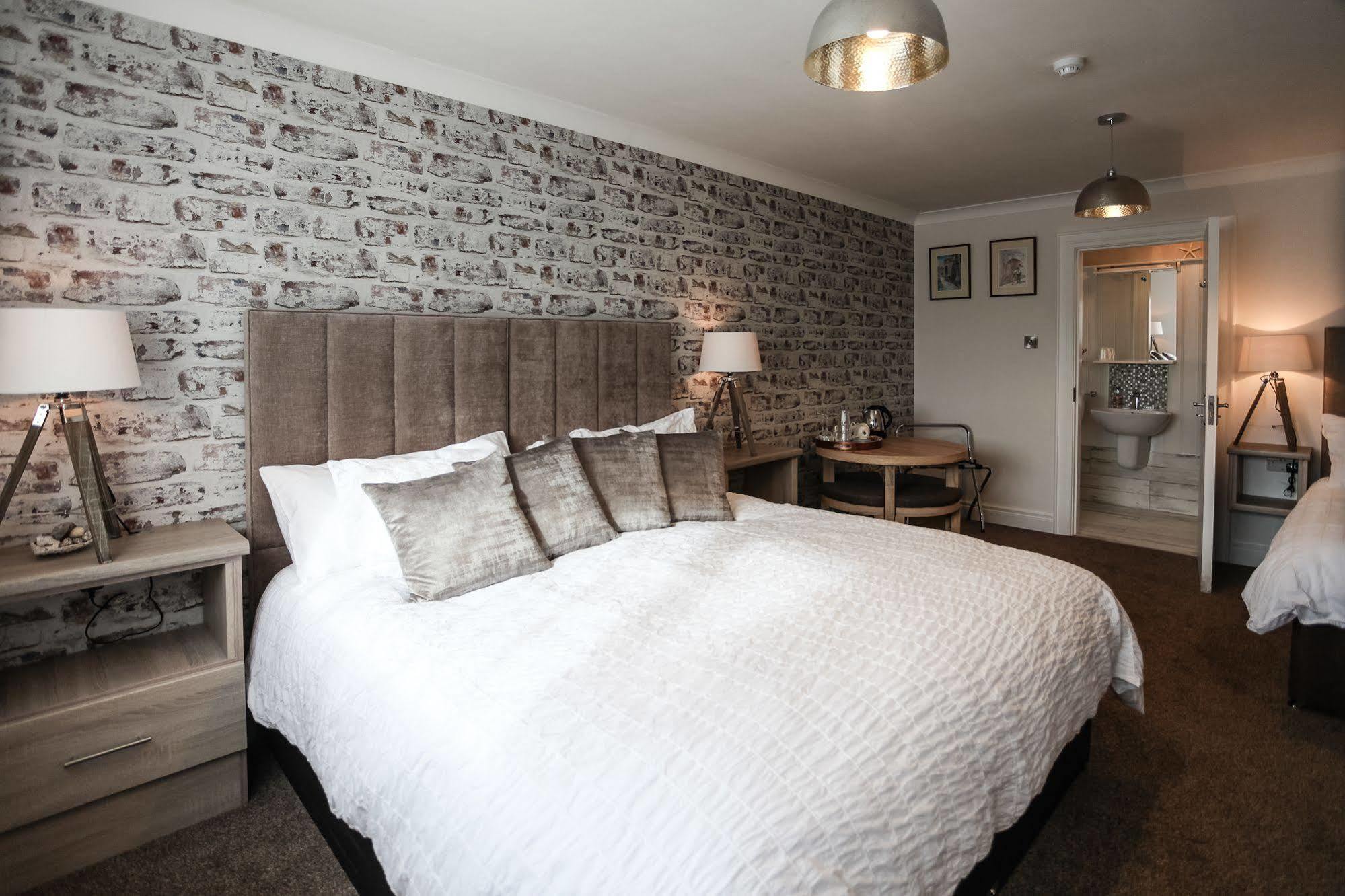 Anvershiel House 3*
